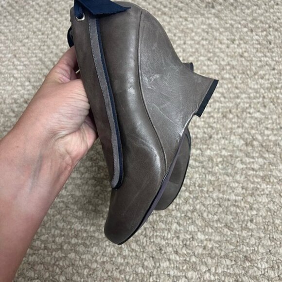 Bobbi Blu grey 1940s  inspired blue bow wedges 7 Anthropologie heels - Picture 7 of 10